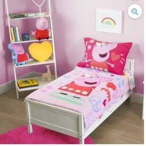 Peppa pig bedding set 4 pc used